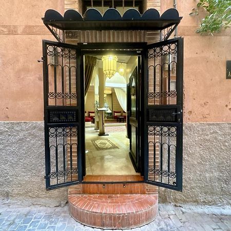 Riad Art De Vivre Avec Jacuzzi Marrakesh Exterior photo