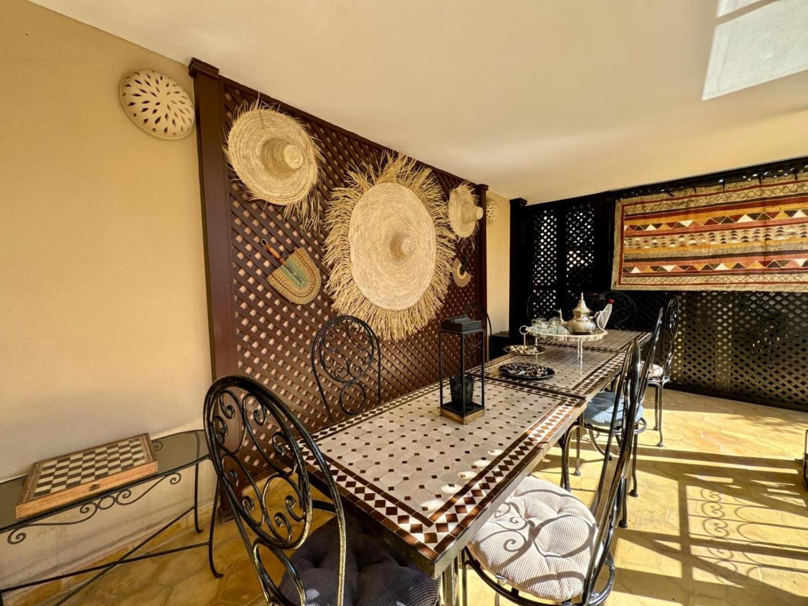 Riad Art De Vivre Avec Jacuzzi Marrakesh Exterior photo