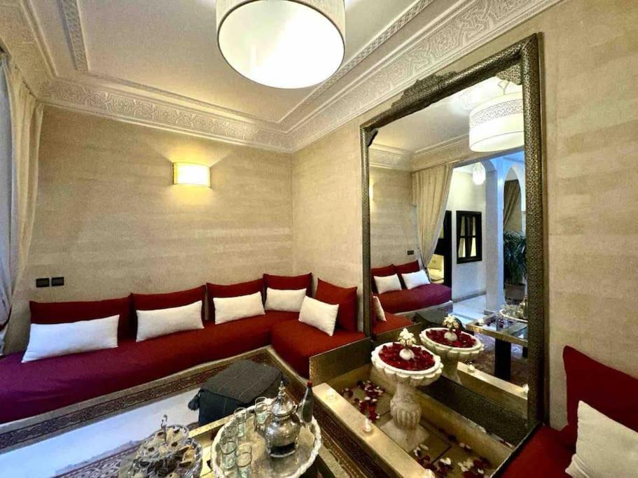 Riad Art De Vivre Avec Jacuzzi Marrakesh Exterior photo