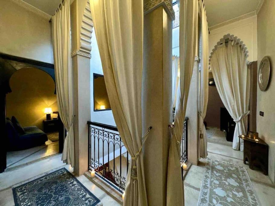 Riad Art De Vivre Avec Jacuzzi Marrakesh Exterior photo